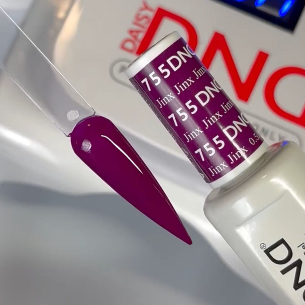 DND755 - Jinx - DND Matching Gel & Nail Polish