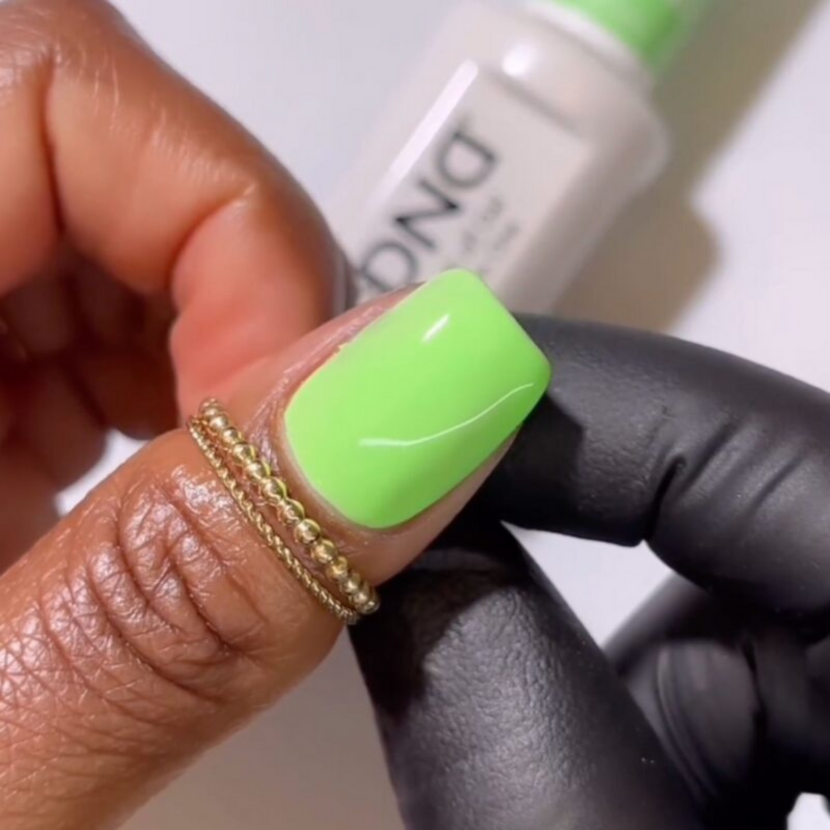 DND786 - Sour Apple - DND Matching Gel & Nail Polish