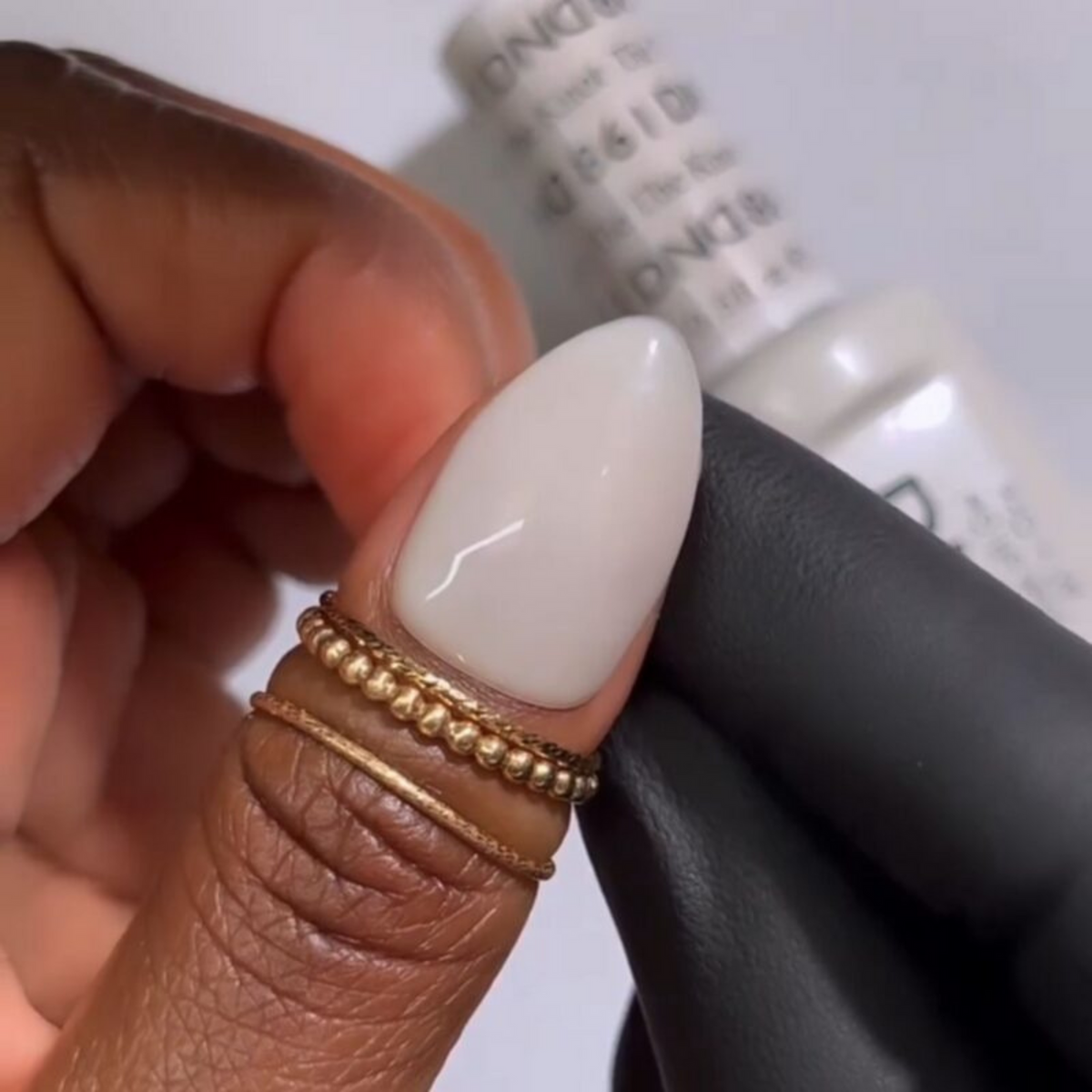 DND861 - Tie The Knot - DND Matching Gel & Nail Polish