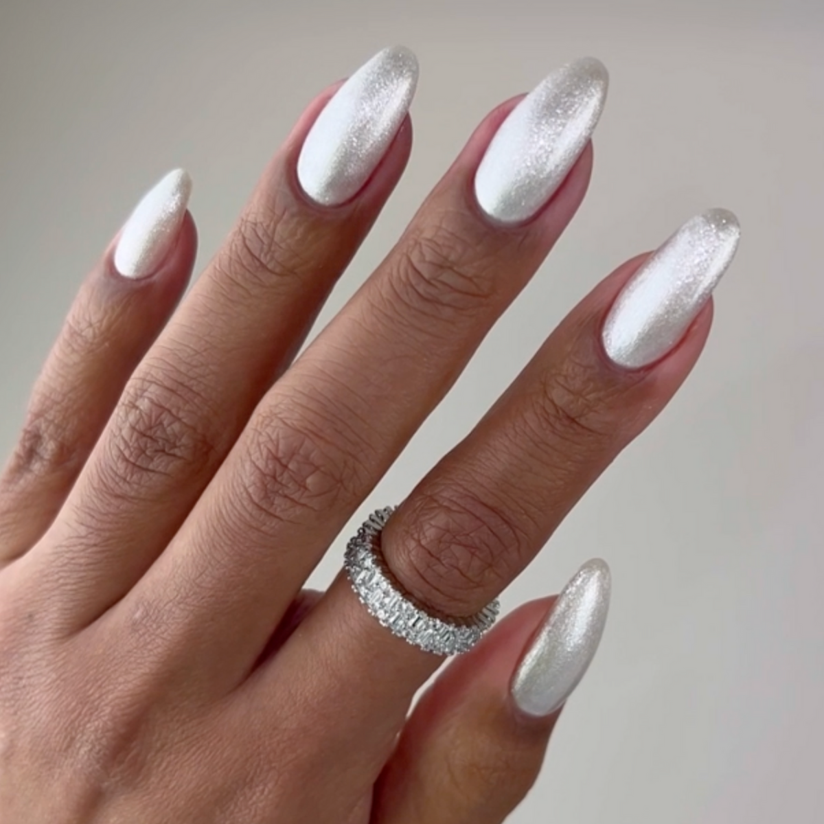 DND893 - Crystal Aura - DND Matching Gel & Nail Polish