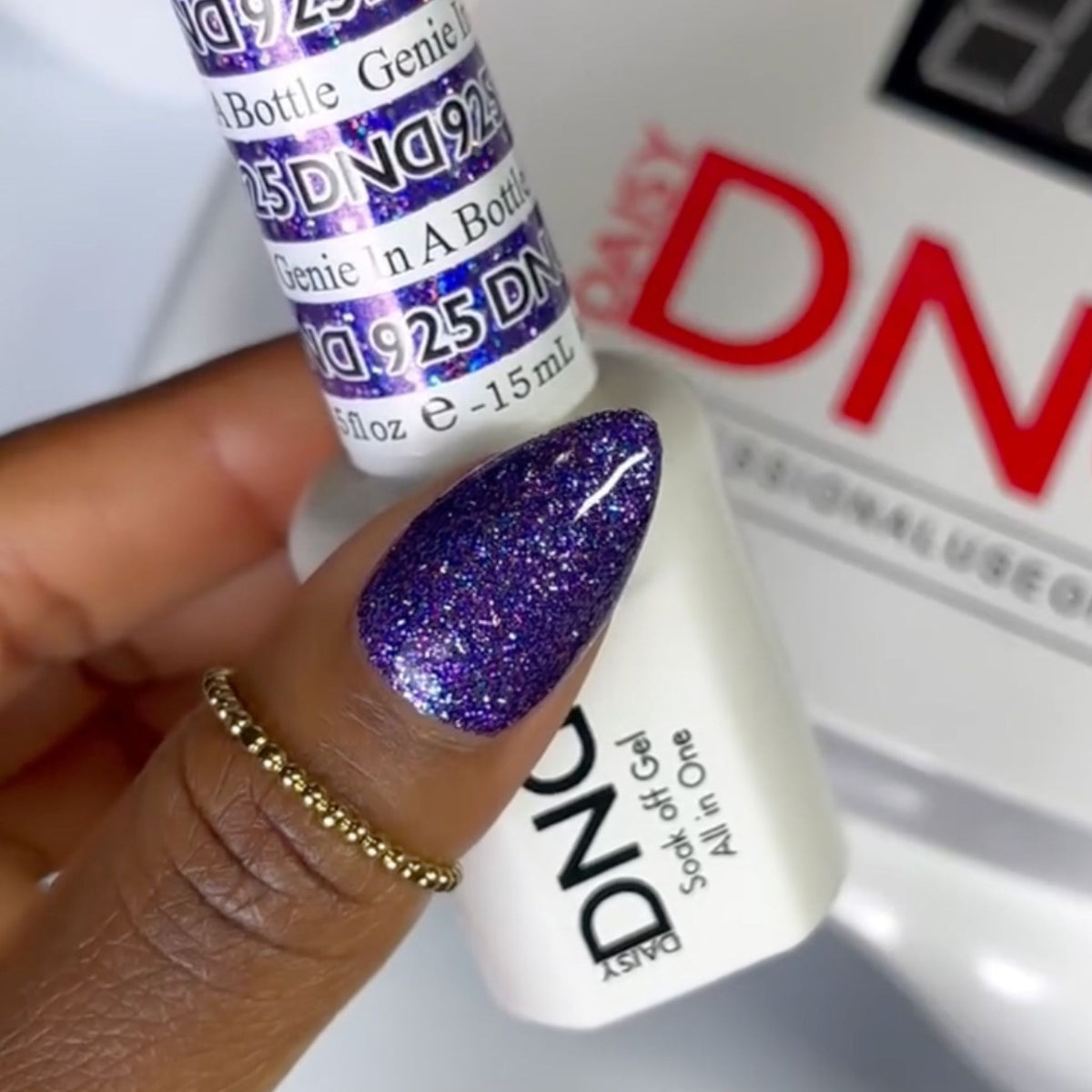 DND925 - Genie in a Bottle - DND Matching Gel & Nail Polish