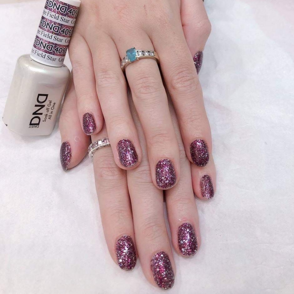 DND409 - Grape Field Star - DND Matching Gel & Nail Polish