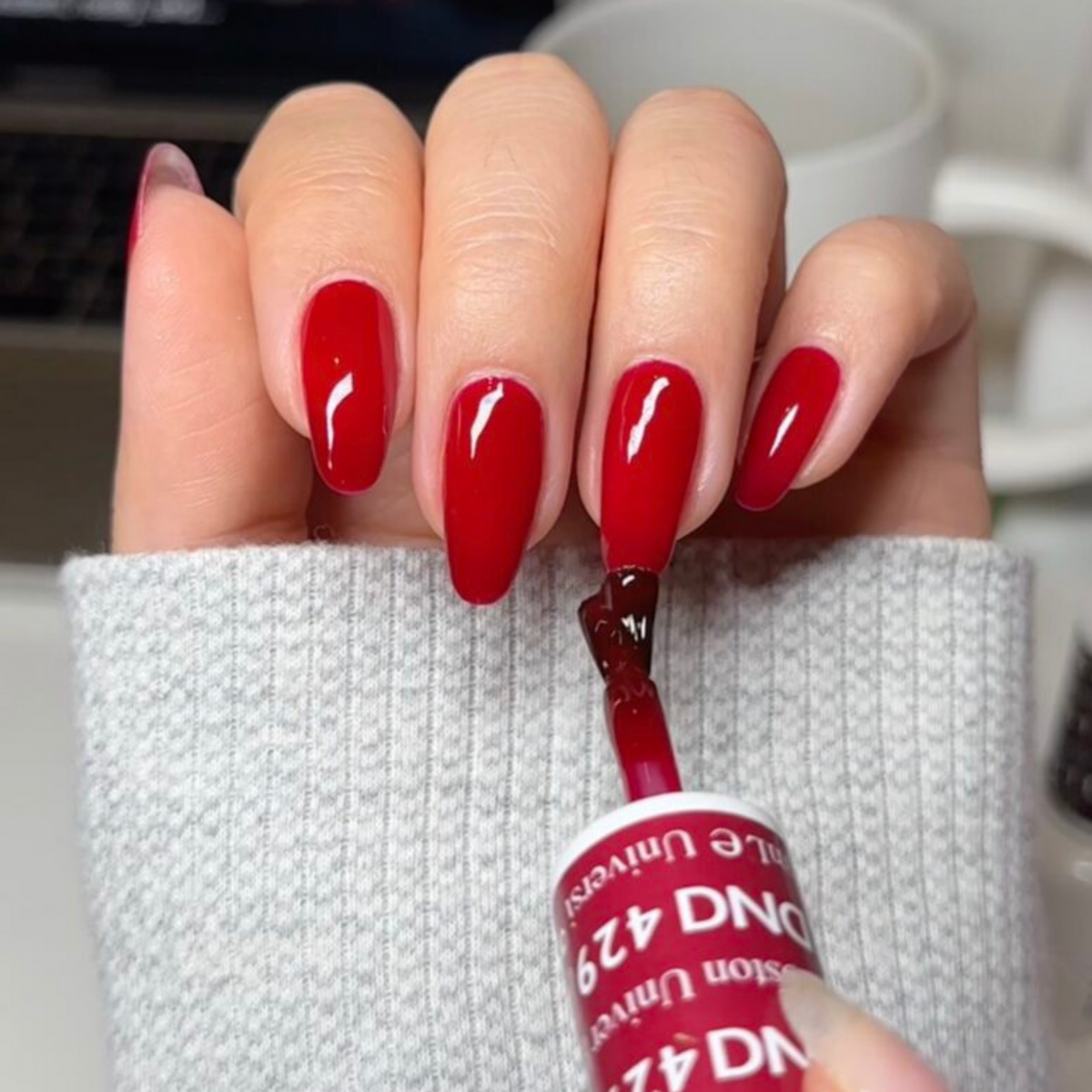 DND429 - Boston University Red - DND Matching Gel & Nail Polish