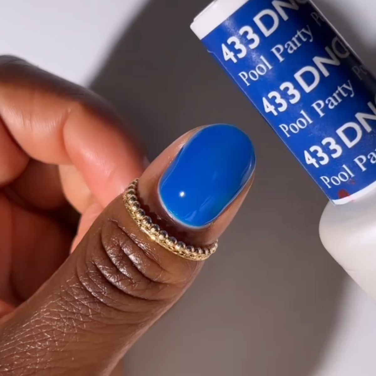 DND433 - Pool Party - DND Matching Gel & Nail Polish