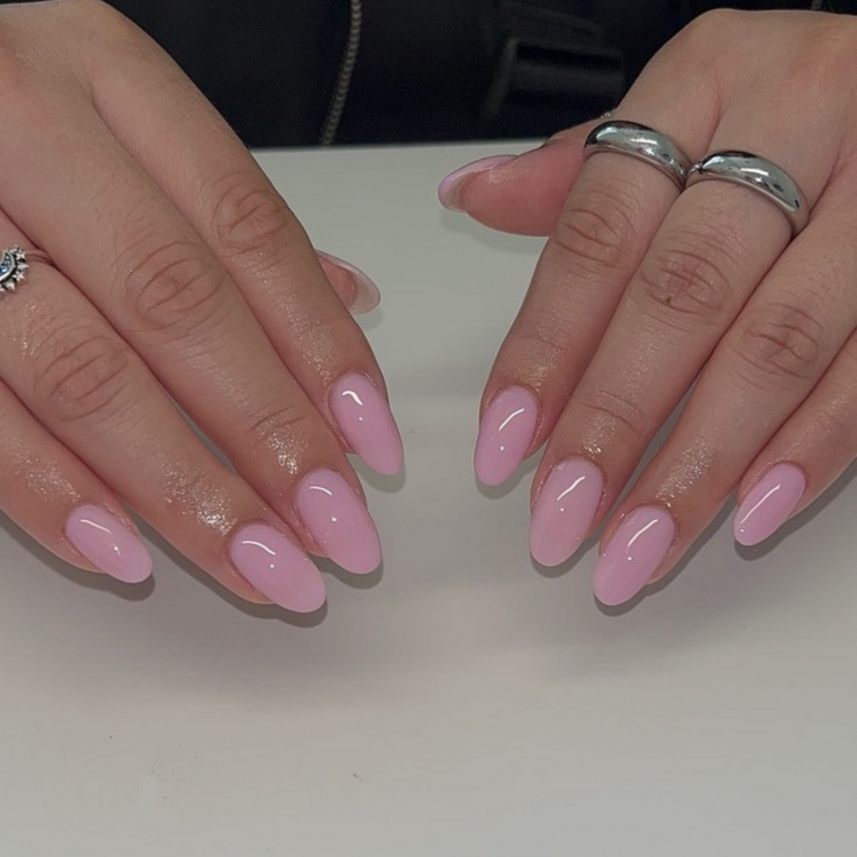 DND449 - First Kiss - DND Matching Gel & Nail Polish