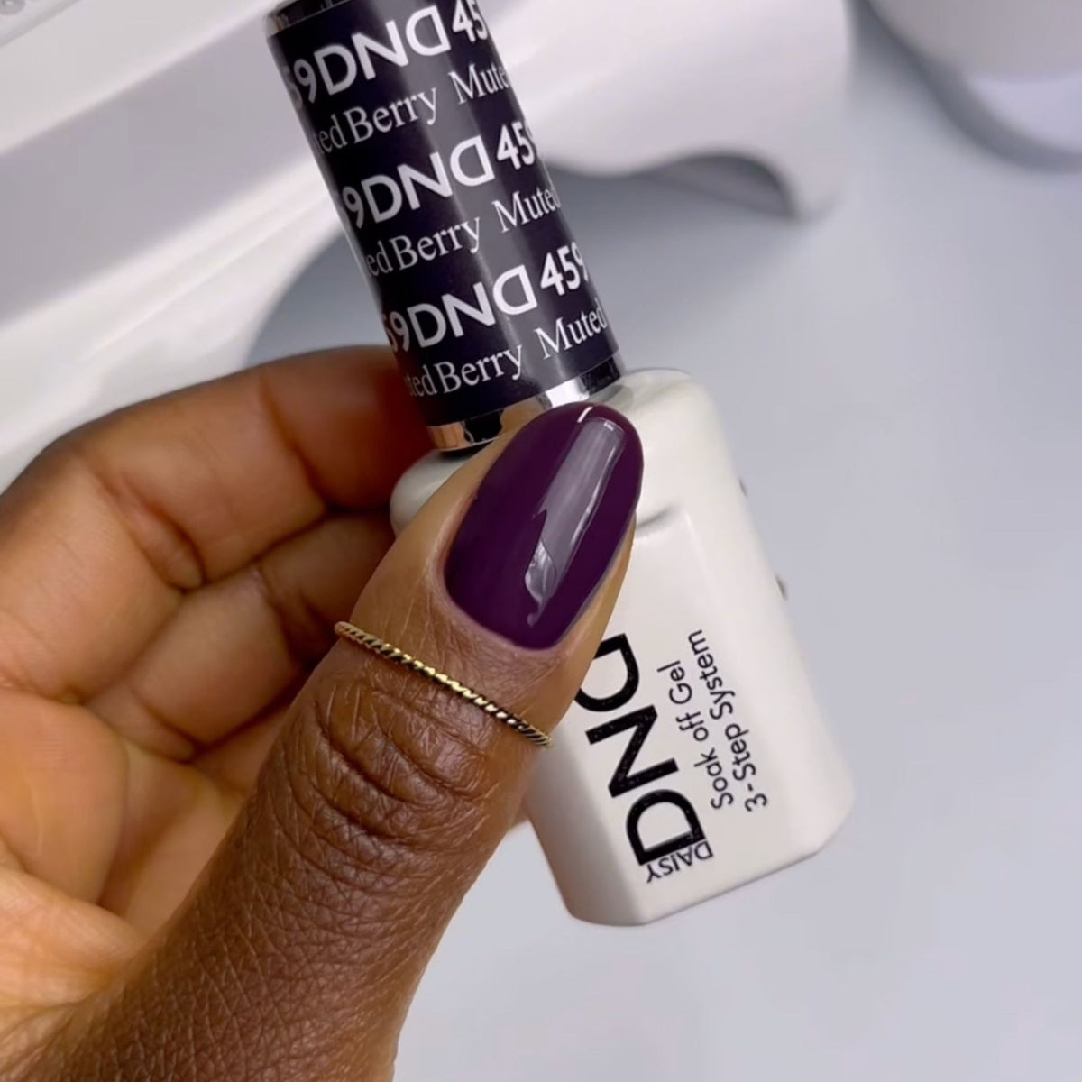 DND459 - Muted Berry - DND Matching Gel & Nail Polish