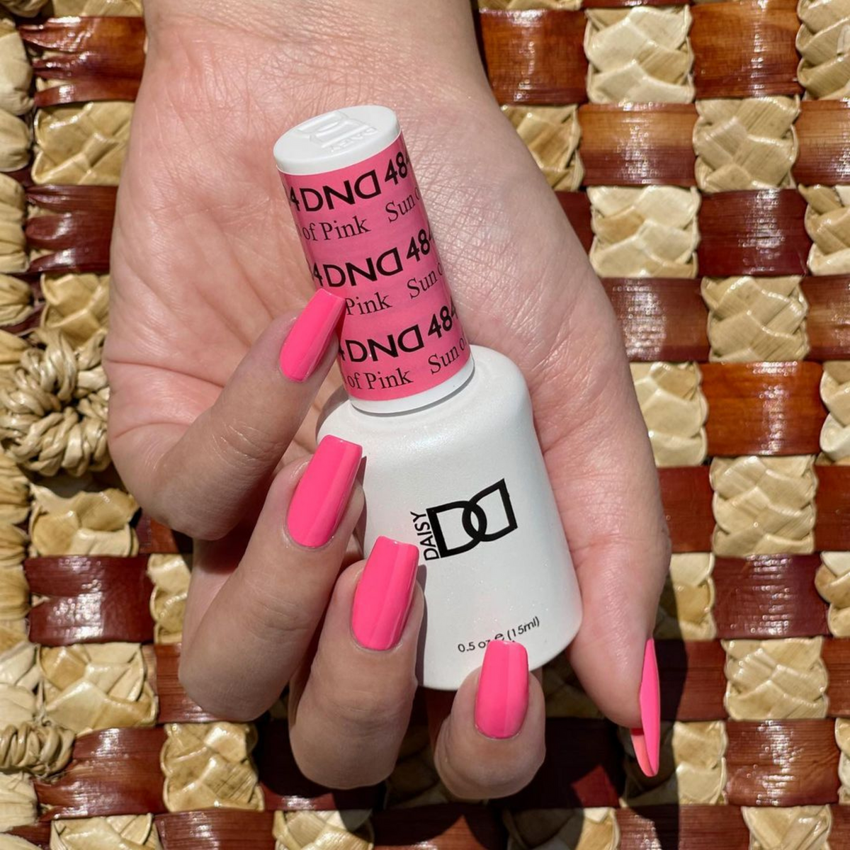 DND484- Sun Of Pink - DND Matching Gel & Nail Polish