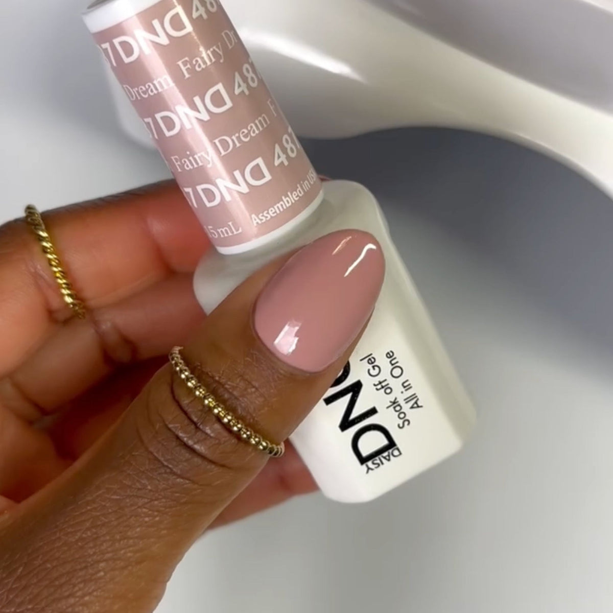 DND487 - Fairy Dream - DND Matching Gel & Nail Polish