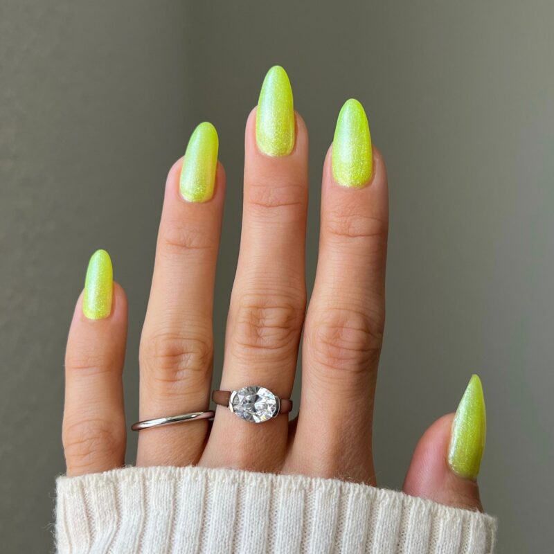 Light Beam Gel Polish Starter Kit - DND Matching Gel & Nail Polish