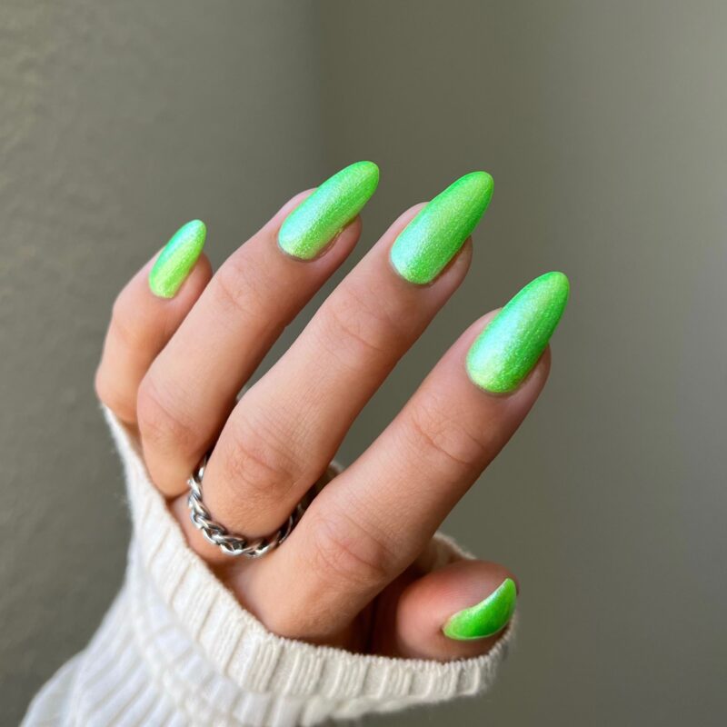 Light Beam Gel Polish Starter Kit - DND Matching Gel & Nail Polish