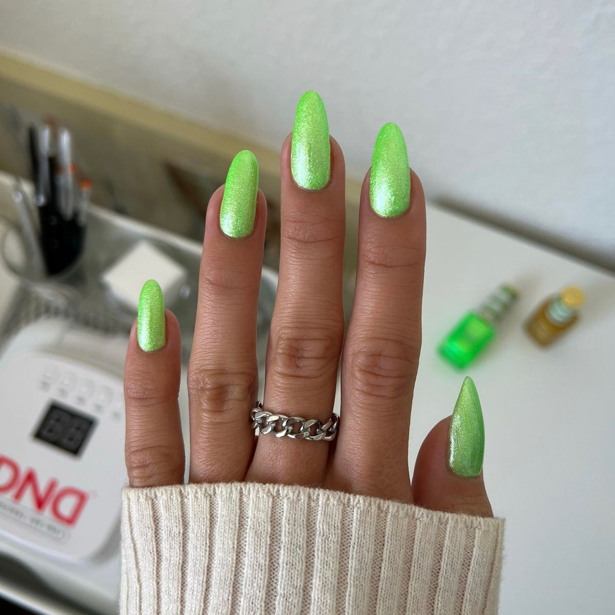 Light Beam Gel Polish Starter Kit - DND Matching Gel & Nail Polish