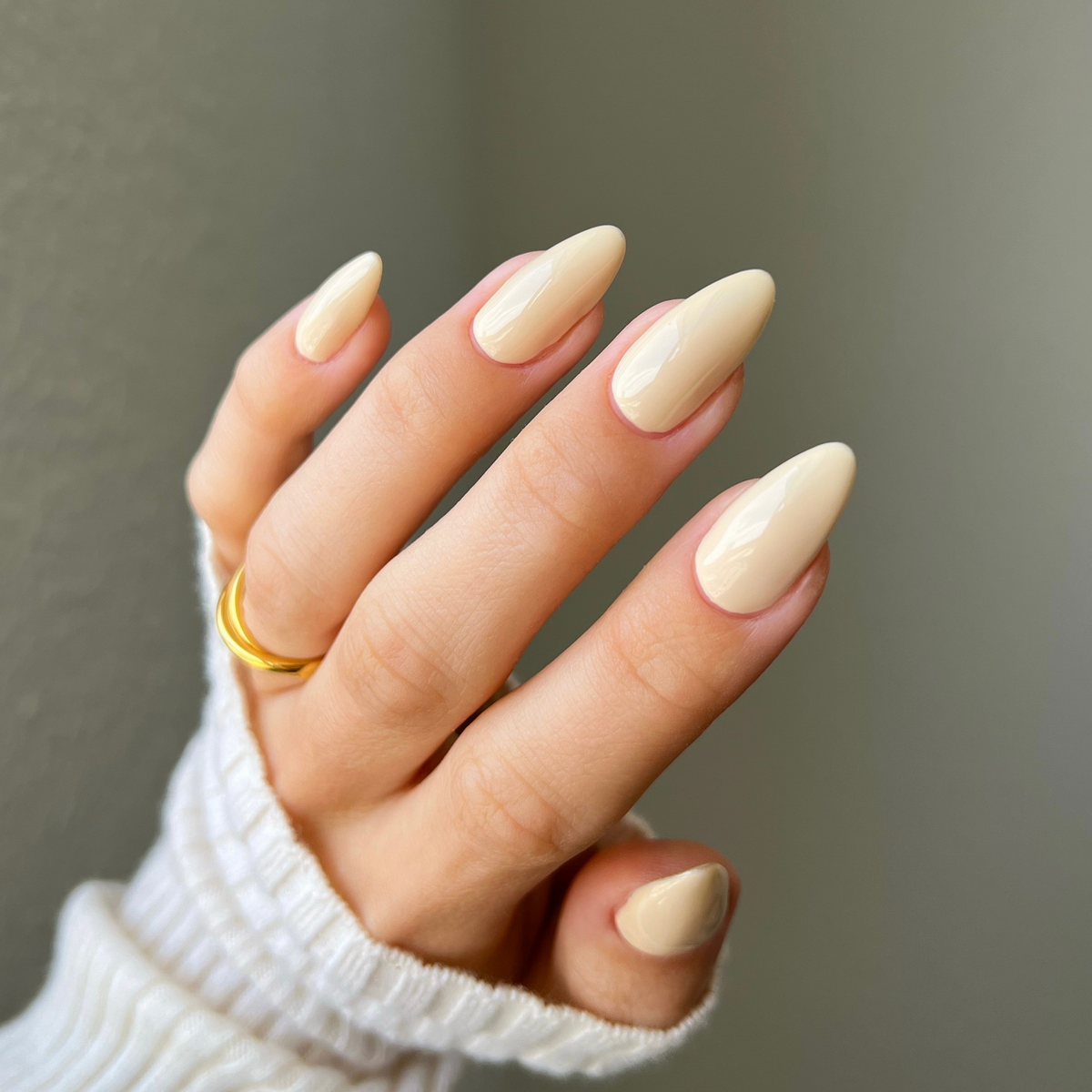 DIVA052 - Biscuits N’ Honey DIVA - GEL POLISH & MATCHING LACQUER