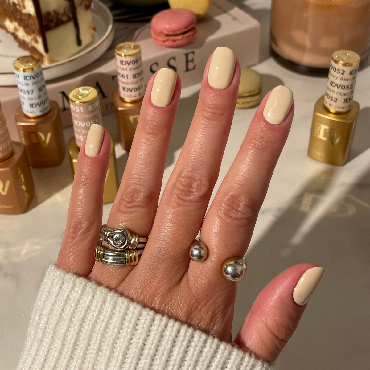 DIVA052 - Biscuits N’ Honey DIVA - GEL POLISH & MATCHING LACQUER