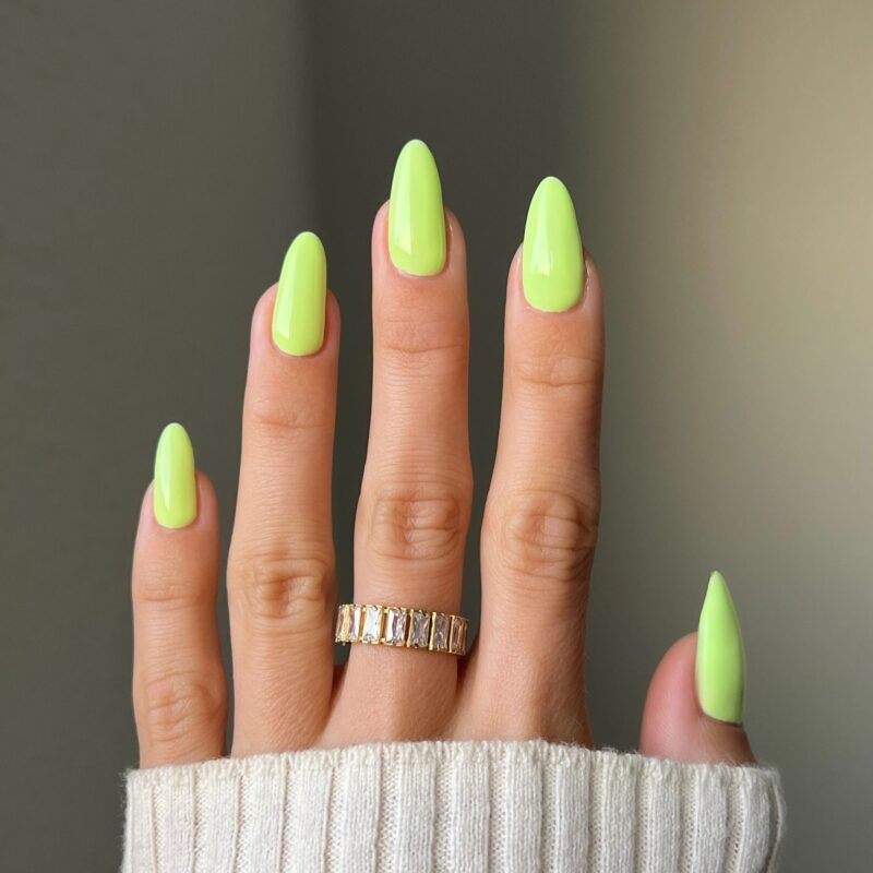 Energy Boost Gel Polish Starter Kit - DND Matching Gel & Nail Polish