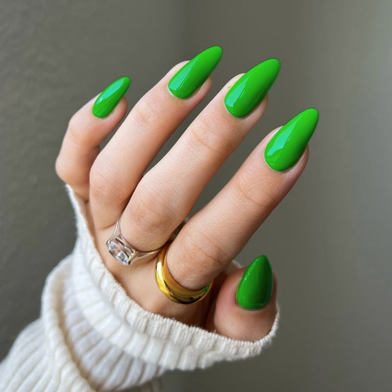 DIVA192 - Lawn Green DIVA - GEL POLISH & MATCHING LACQUER