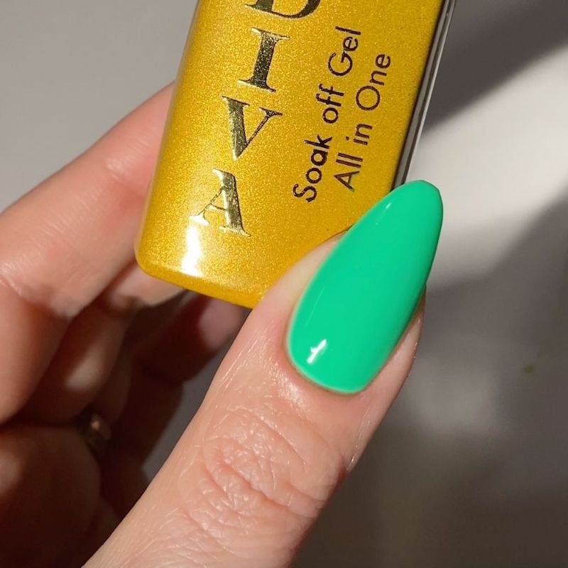 DIVA221 - Aloha! DIVA - GEL POLISH & MATCHING LACQUER