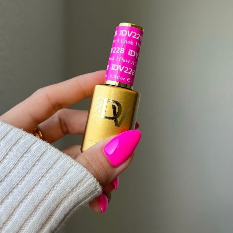 DIVA228 - I Have A Crush DIVA - GEL POLISH & MATCHING LACQUER