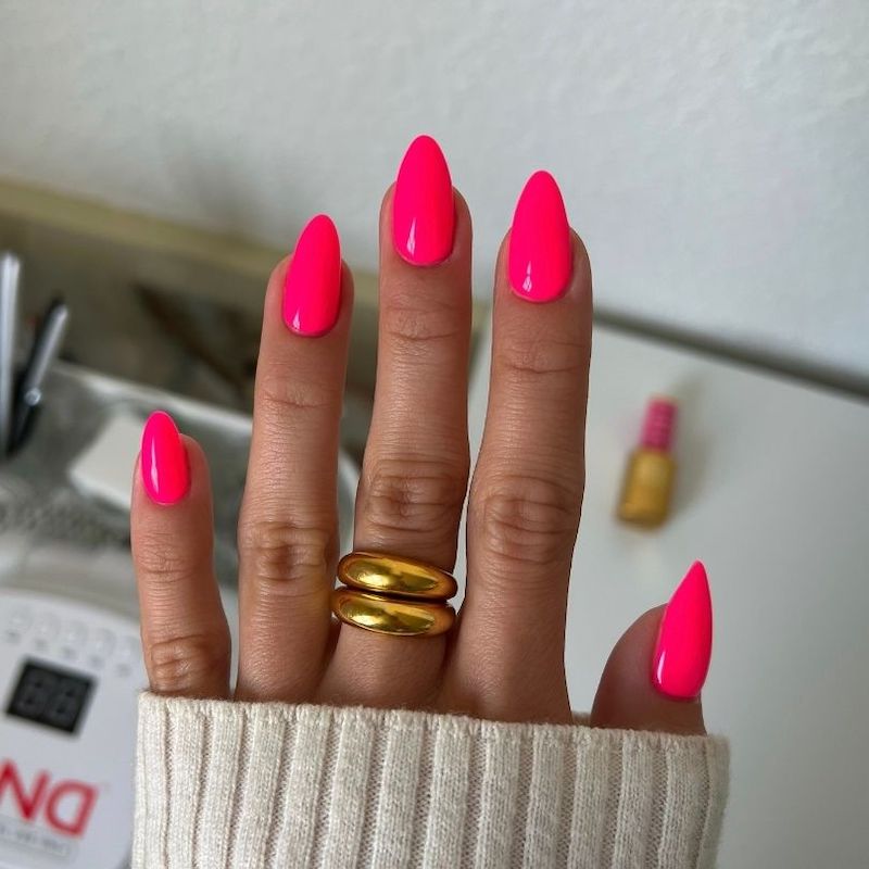 DIVA230 - Strawberry Martini DIVA - GEL POLISH & MATCHING LACQUER