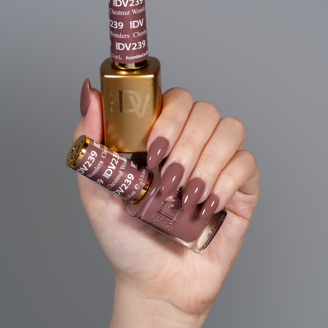 DIVA239 - Chestnut Wonders DIVA - GEL POLISH & MATCHING LACQUER