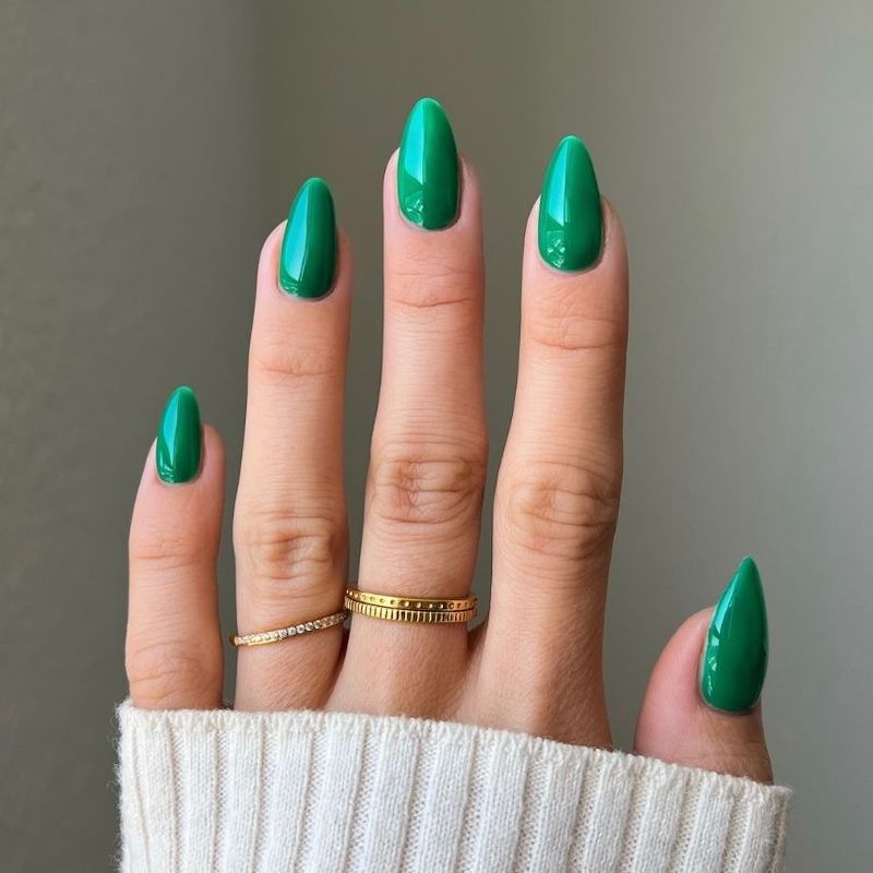 DIVA243 - Imperial Jade DIVA - GEL POLISH & MATCHING LACQUER