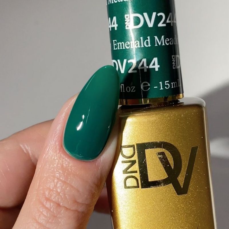 DIVA244 - Emerald Meadow DIVA - GEL POLISH & MATCHING LACQUER