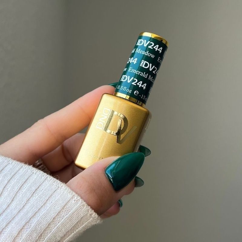 DIVA244 - Emerald Meadow DIVA - GEL POLISH & MATCHING LACQUER