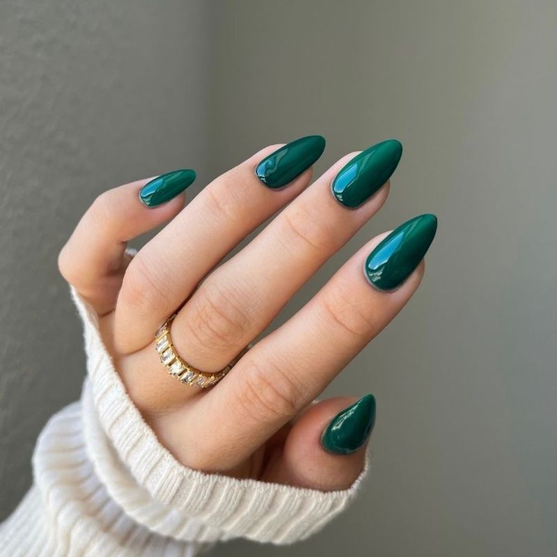 DIVA244 - Emerald Meadow DIVA - GEL POLISH & MATCHING LACQUER
