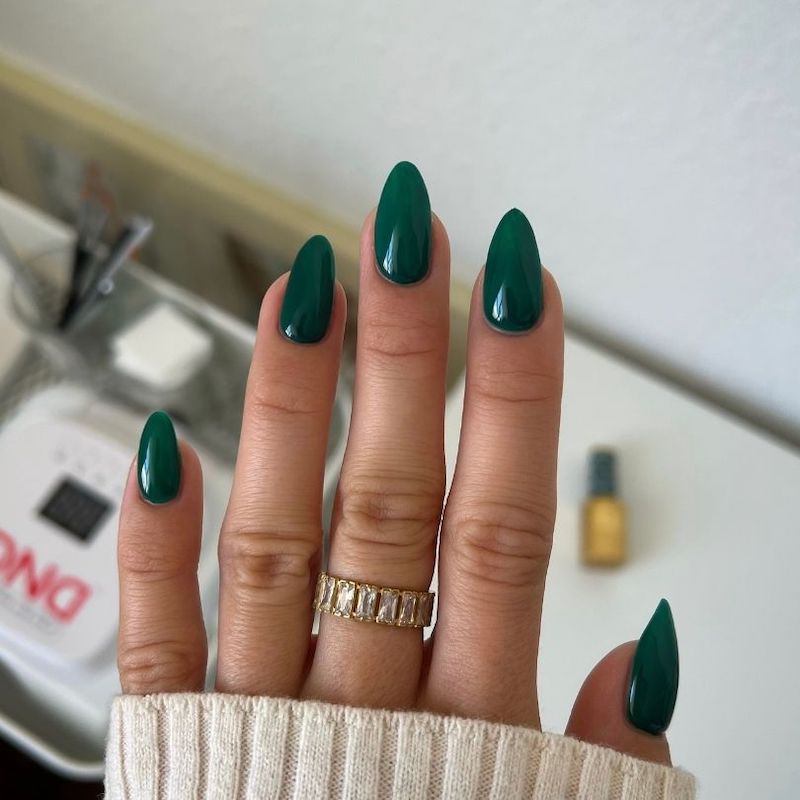 DIVA244 - Emerald Meadow DIVA - GEL POLISH & MATCHING LACQUER