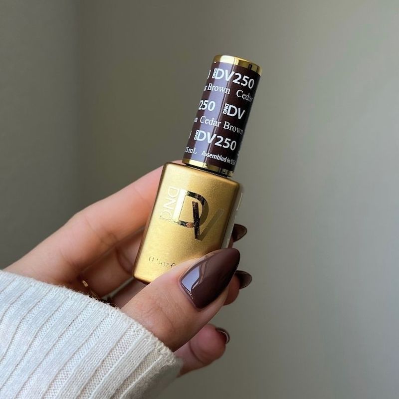 DIVA250 - Cedar Brown DIVA - GEL POLISH & MATCHING LACQUER