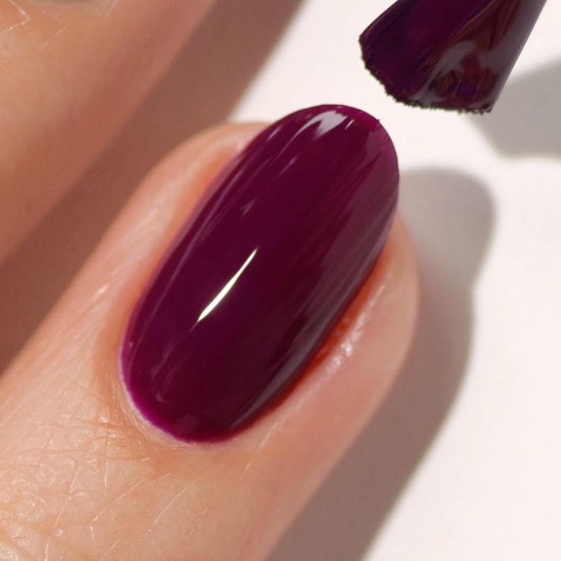 DIVA252 - Silky Beets DIVA - GEL POLISH & MATCHING LACQUER