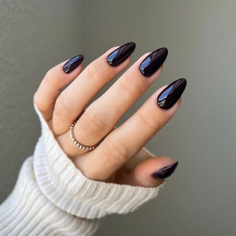 DIVA254 - Vampire’s Kiss DIVA - GEL POLISH & MATCHING LACQUER