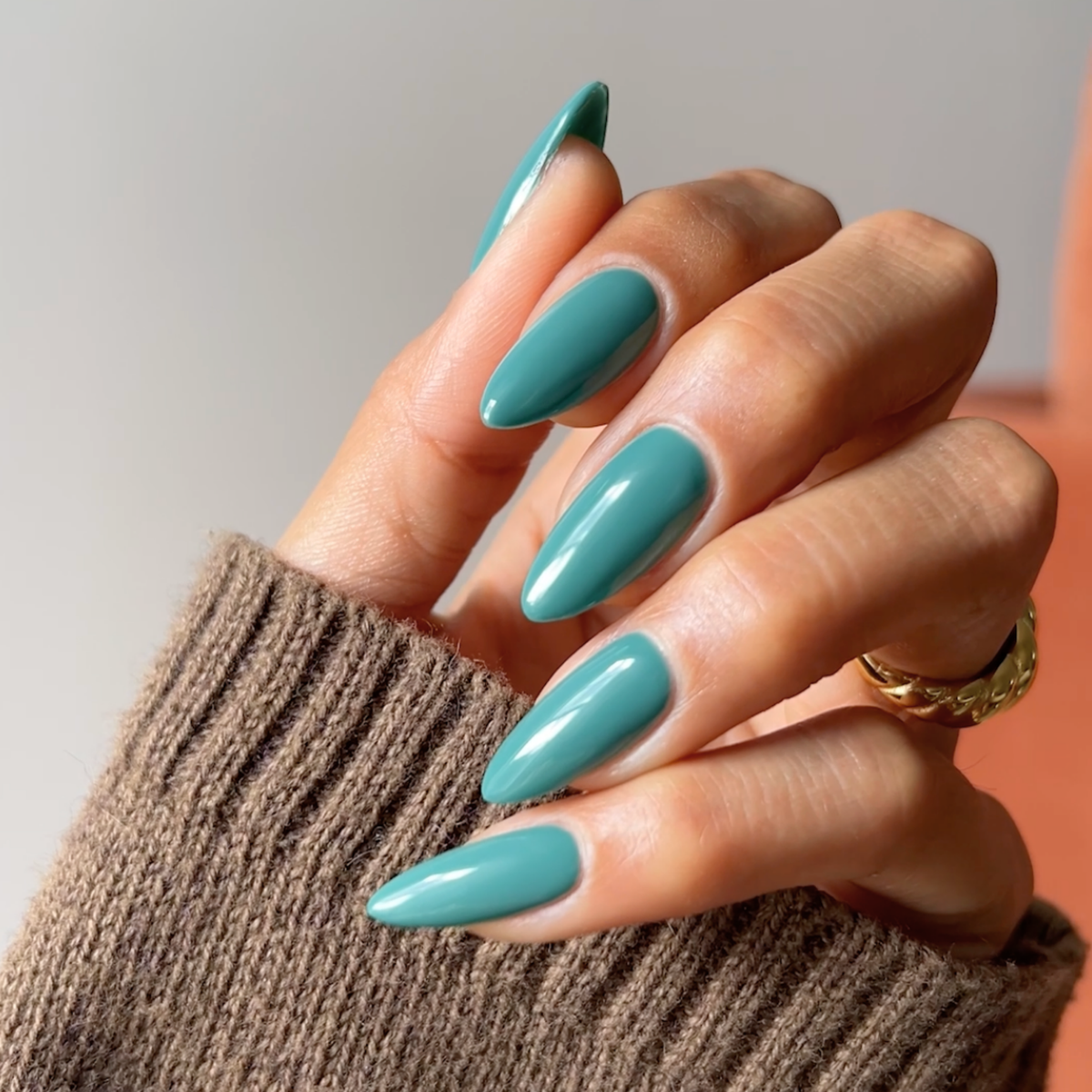 DIVA262 - Seafoam Serenade DIVA - GEL POLISH & MATCHING LACQUER