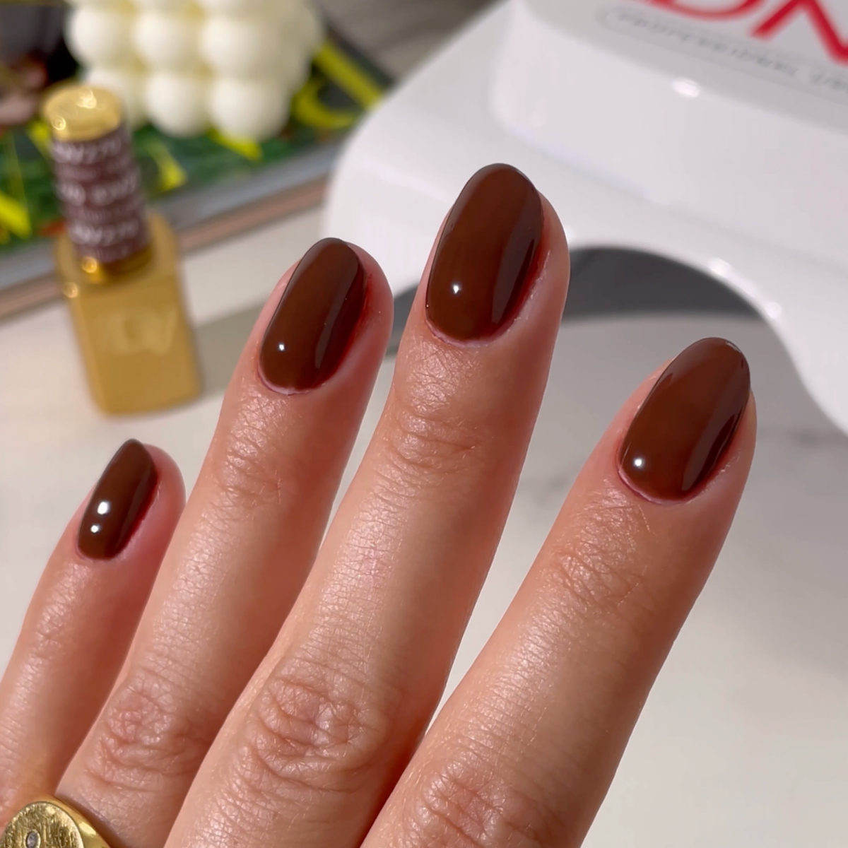 DIVA270 - Triple Espresso DIVA - GEL POLISH & MATCHING LACQUER