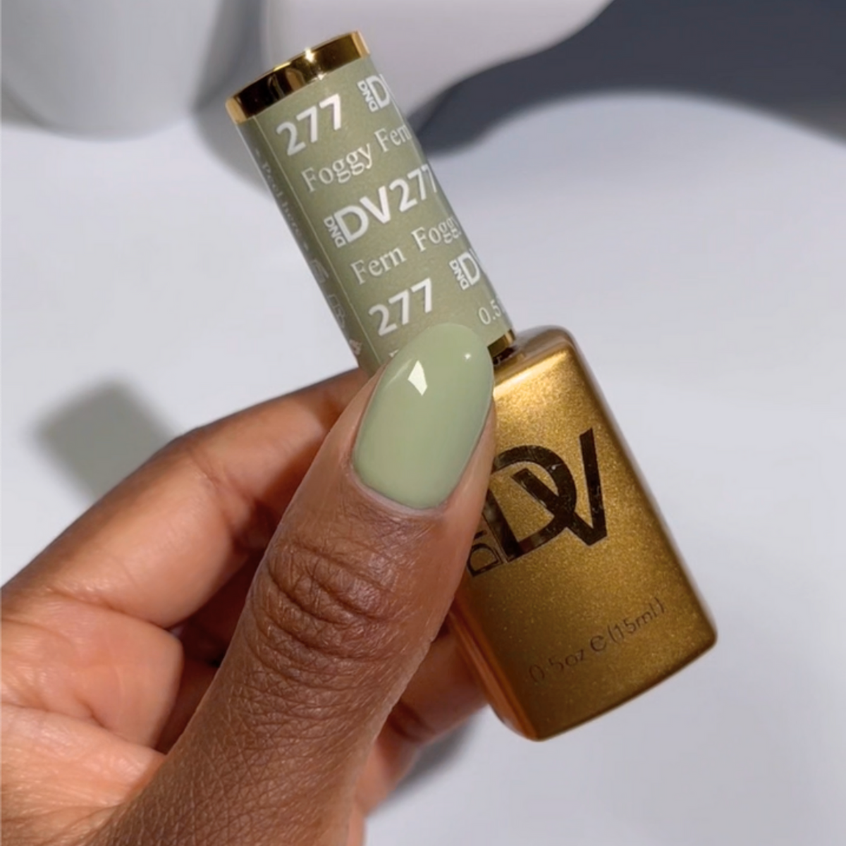 DIVA277 - Foggy Fern DIVA - GEL POLISH & MATCHING LACQUER