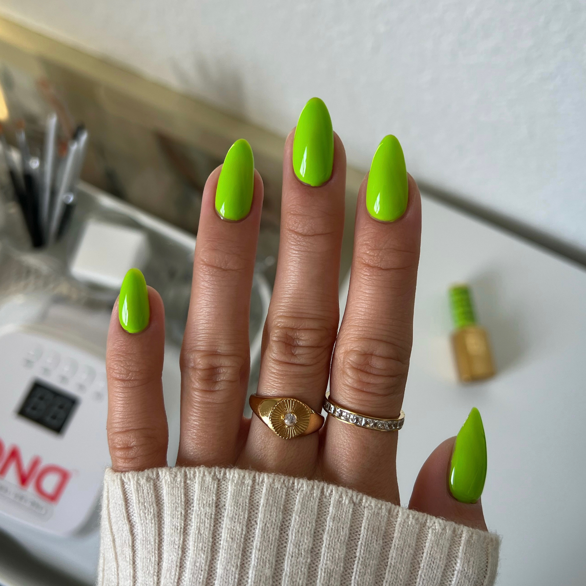 DIVA279 - Wasabi Baby DIVA - GEL POLISH & MATCHING LACQUER