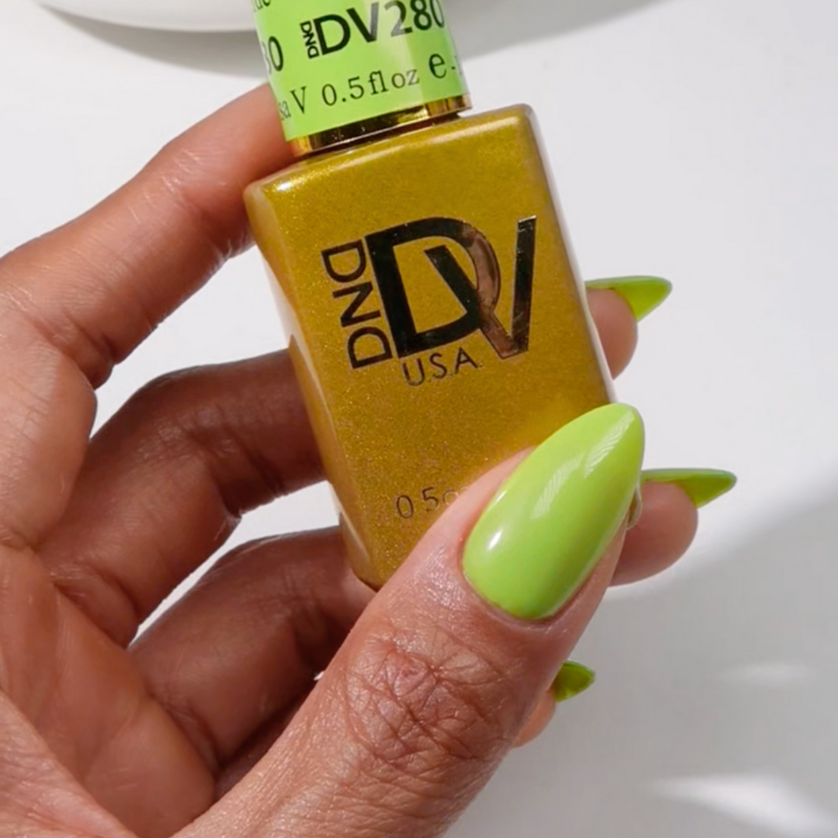 DIVA280 - Salsa Verde DIVA - GEL POLISH & MATCHING LACQUER
