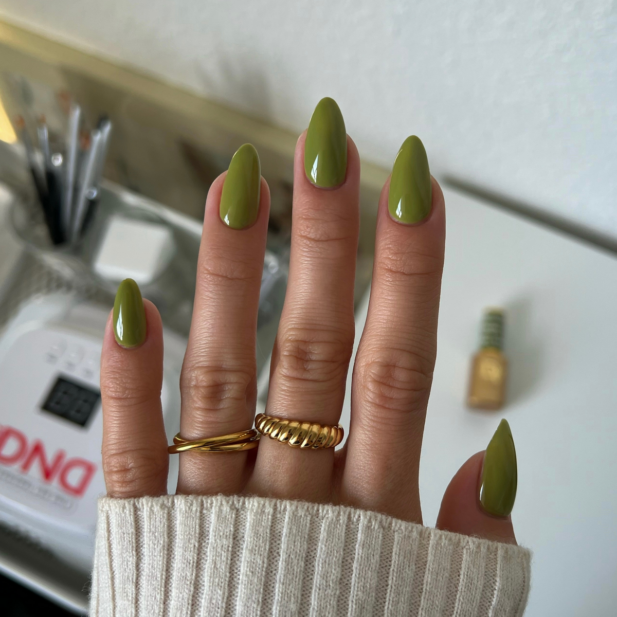 DIVA281 - Collard Greens DIVA - GEL POLISH & MATCHING LACQUER