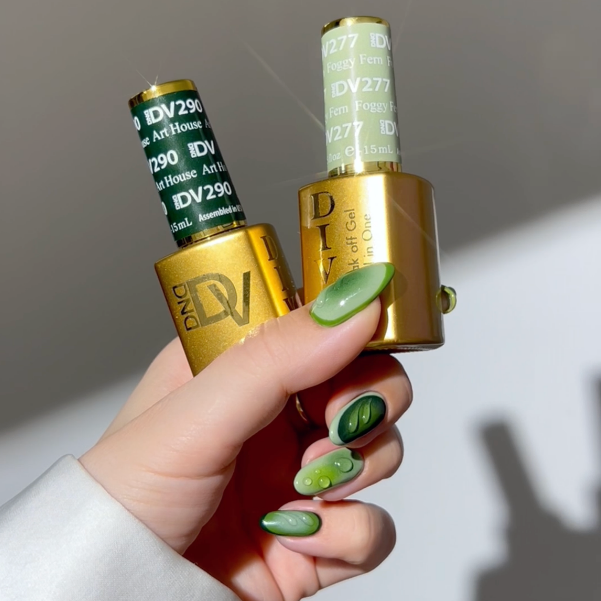DIVA281 - Collard Greens DIVA - GEL POLISH & MATCHING LACQUER