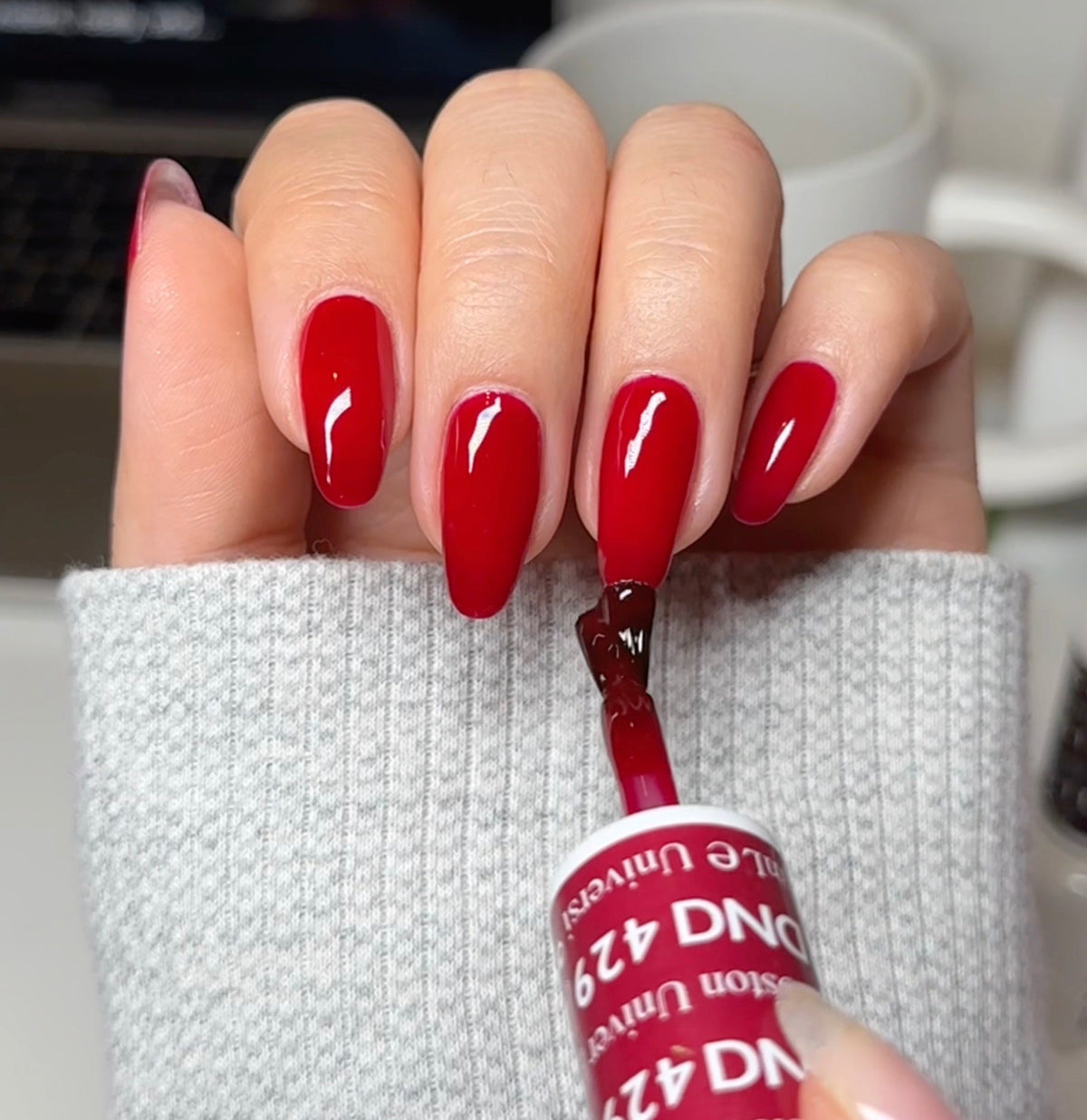 Trending Must Haves Gel Polish Starter Kit - DND Matching Gel & Nail Polish