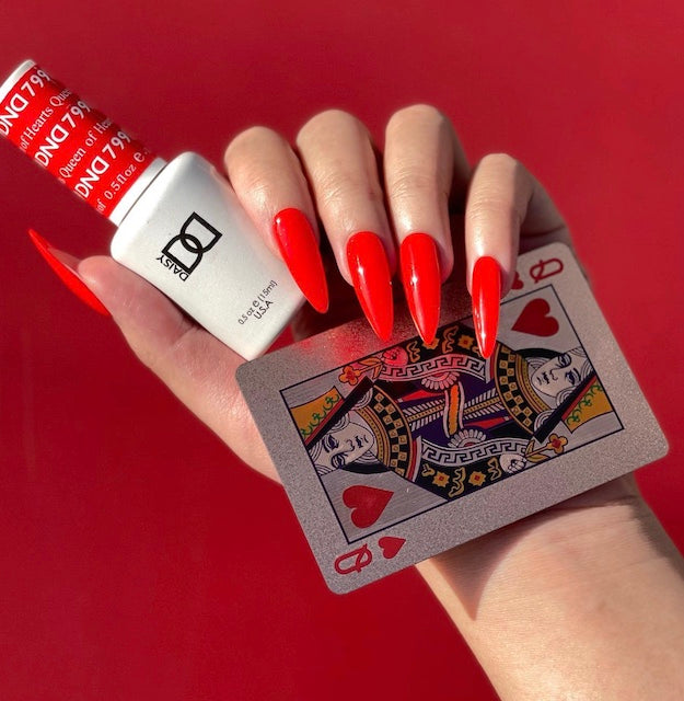 DND799 - Queen of Hearts - DND Matching Gel & Nail Polish